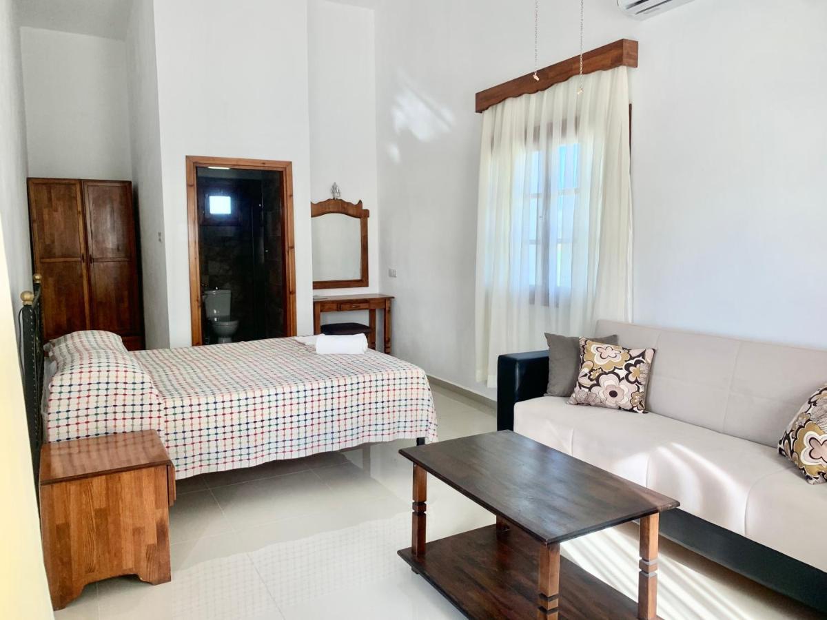 Villa Lembos Hotel Karpaz Rizokarpaso Kültér fotó